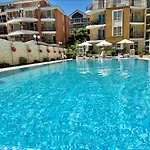 Blue Marine - Menada Appartement *
