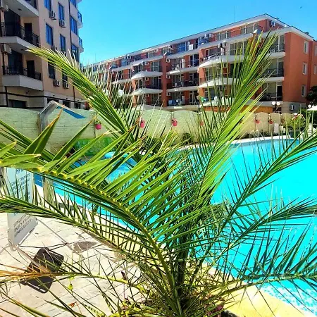 Blue Marine - Menada アパート *