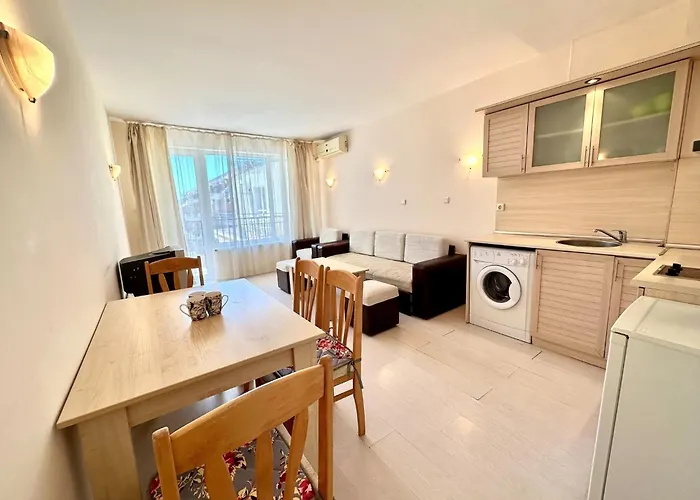 Blue Marine - Menada Apartment *