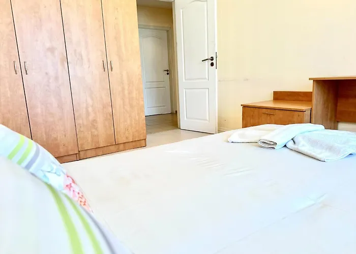 Blue Marine - Menada Apartment *