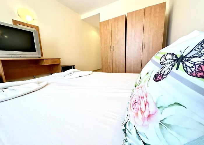 Apartment Blue Marine - Menada Slantschew brjag