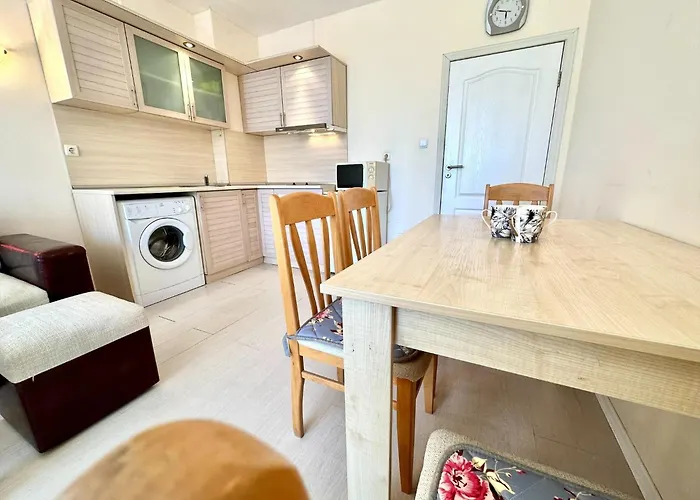 Blue Marine - Menada Apartment