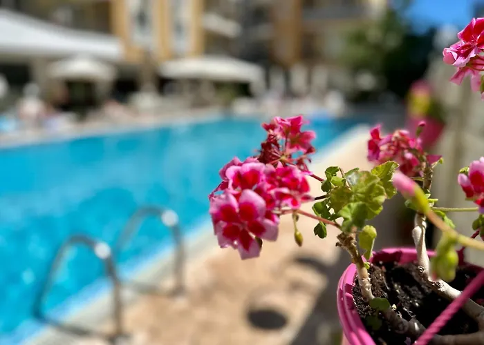 Blue Marine - Menada ساني بيتش